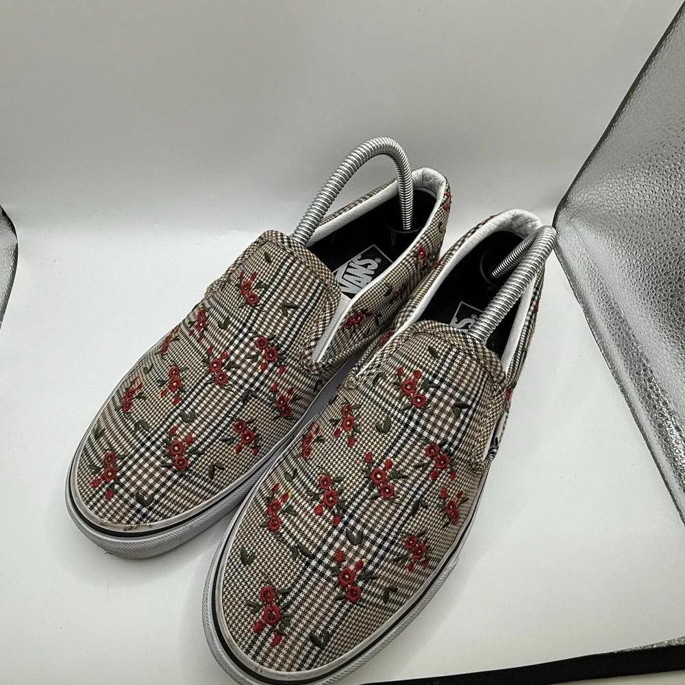 Vans Women's 9.5‎ Men's 8 Slip On Floral Embroidered Plaid